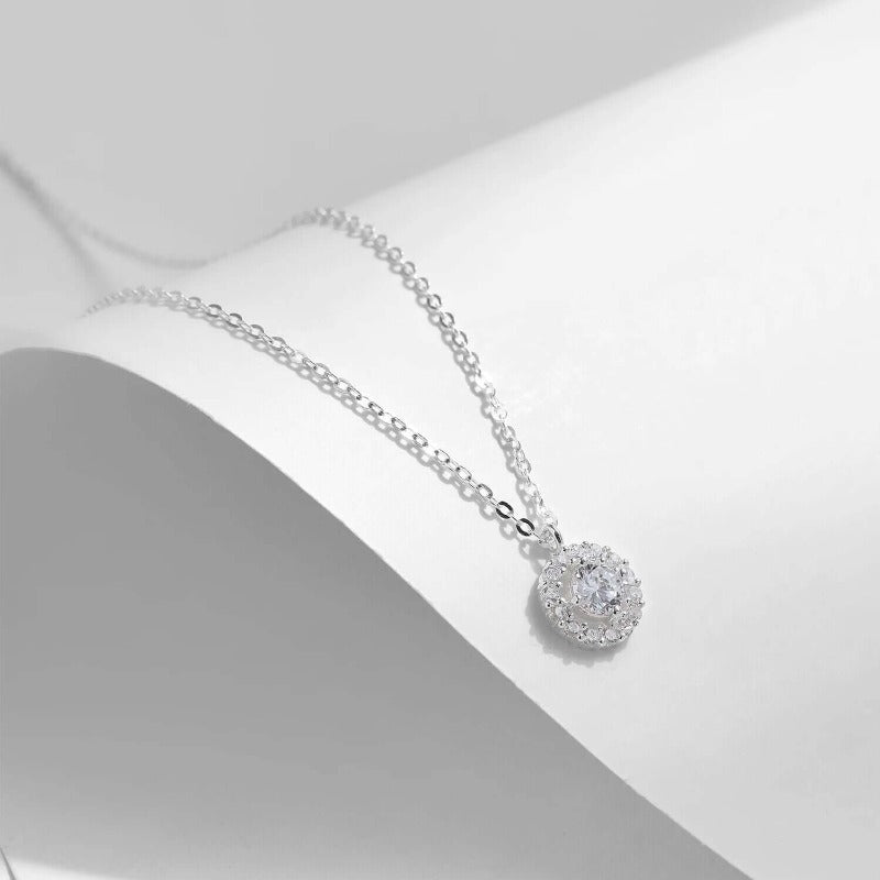 Cubic zirconia pendant necklace 